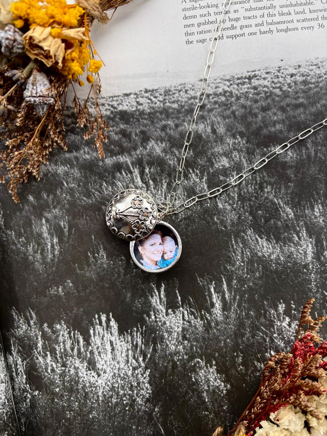 Laura Locket